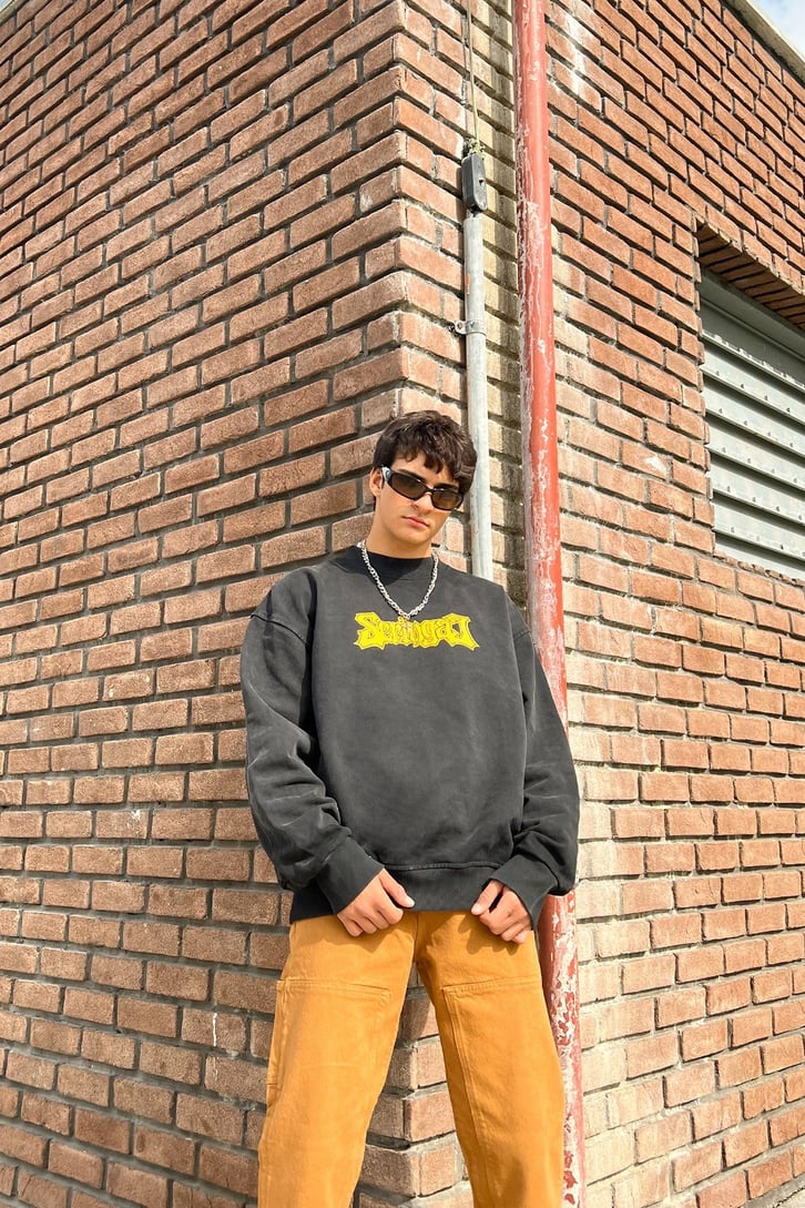 Seringac Nakışlı Siyah Oversize Sweatshirt