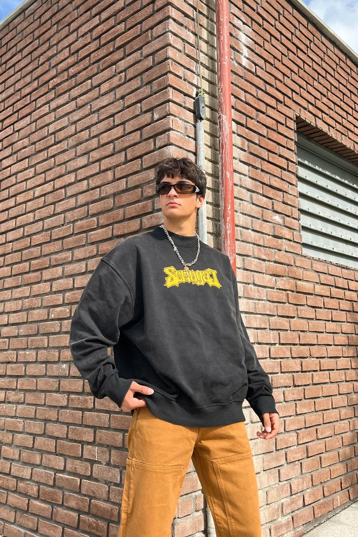 Seringac Nakışlı Siyah Oversize Sweatshirt