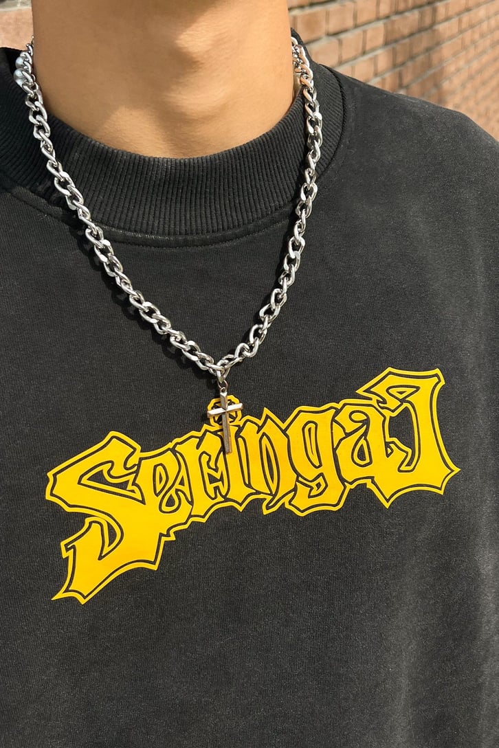 Seringac Nakışlı Siyah Oversize Sweatshirt
