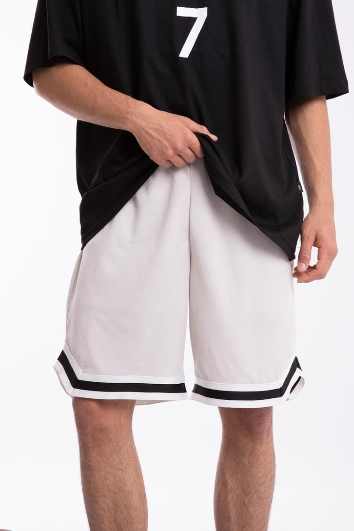 Şerit Detaylı Gri Basketbol Şort