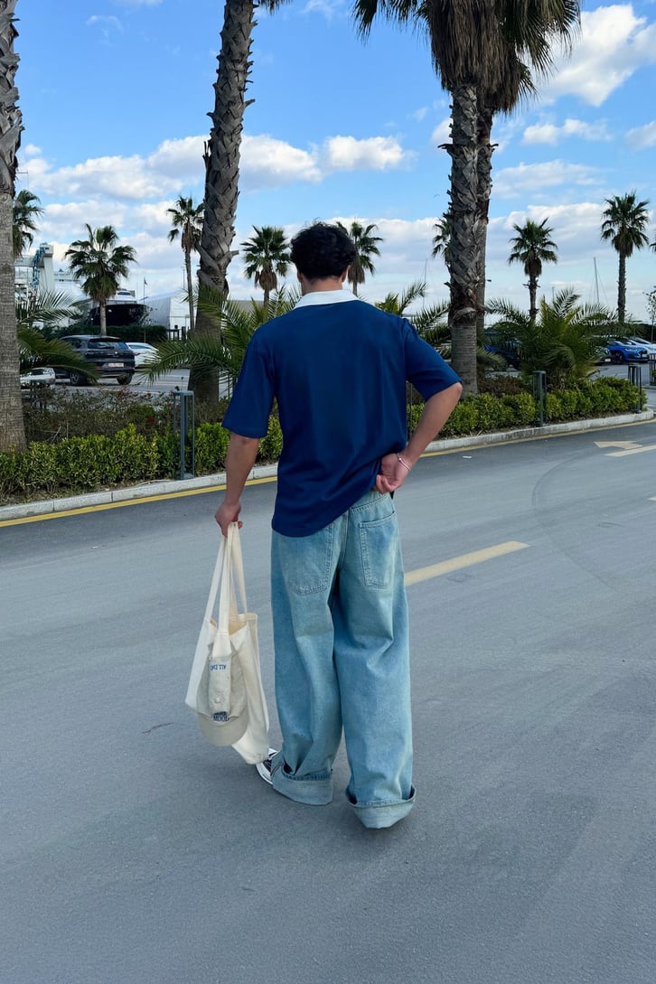 Şeritli Strong Nakışlı Oversize Tişört