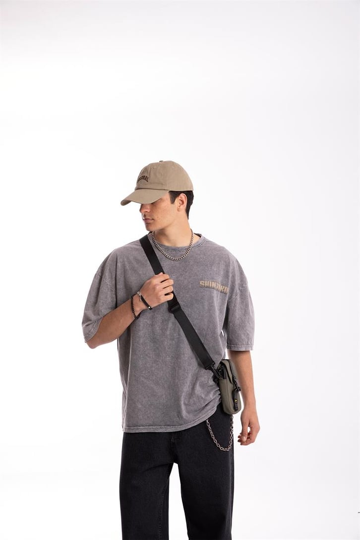 Shinjuku Baskılı Acid Wash Oversize Tişört