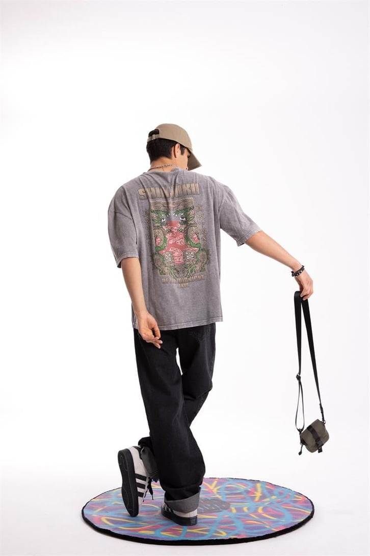 Shinjuku Baskılı Acid Wash Oversize Tişört