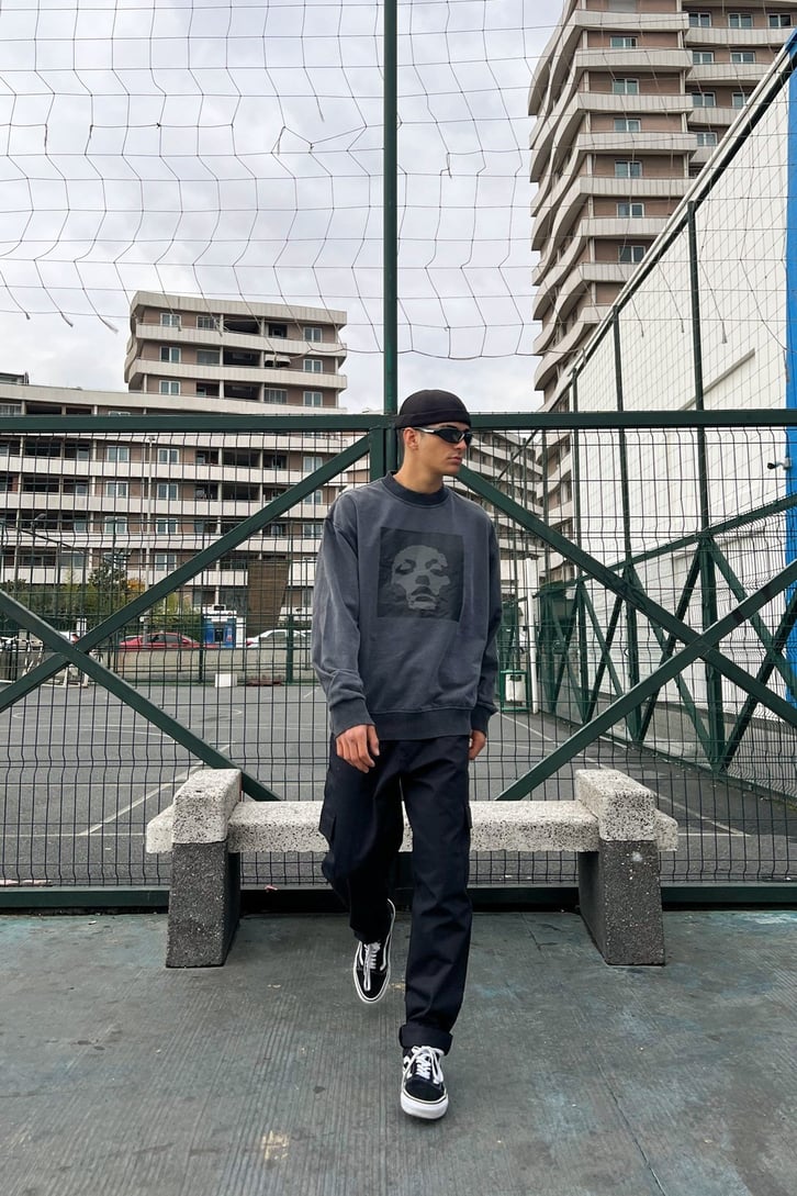 Silüet Baskılı Koyu Gri Oversize Sweatshirt