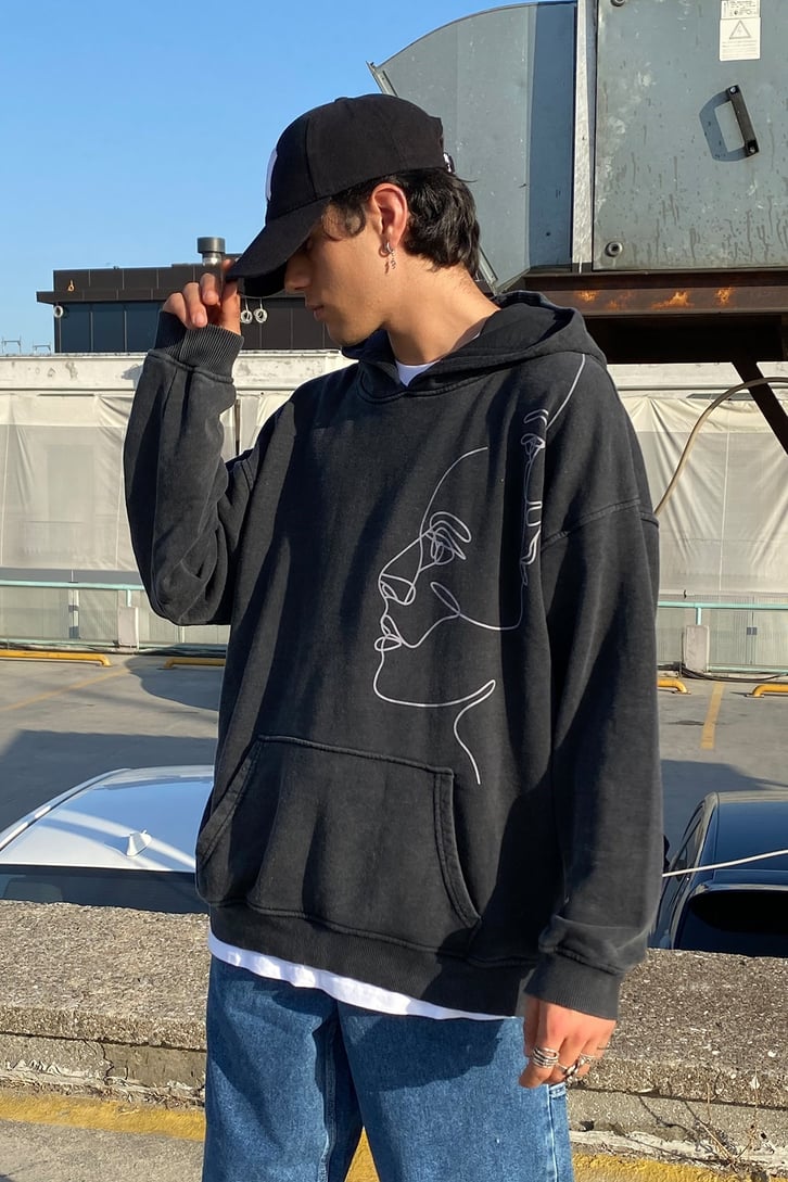 SİLUET BASKILI OVERSIZE HOODIE