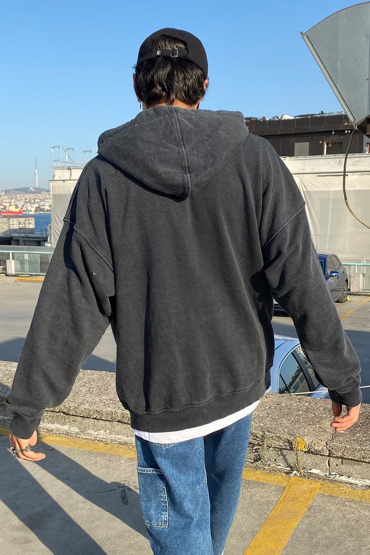 SİLUET BASKILI OVERSIZE HOODIE