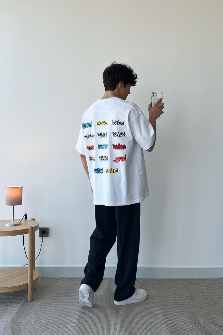 Sırt Baskılı Beyaz Oversize Tişört