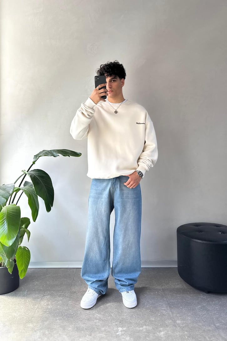 Sırt Baskılı Bisiklet Yaka Sweatshirt