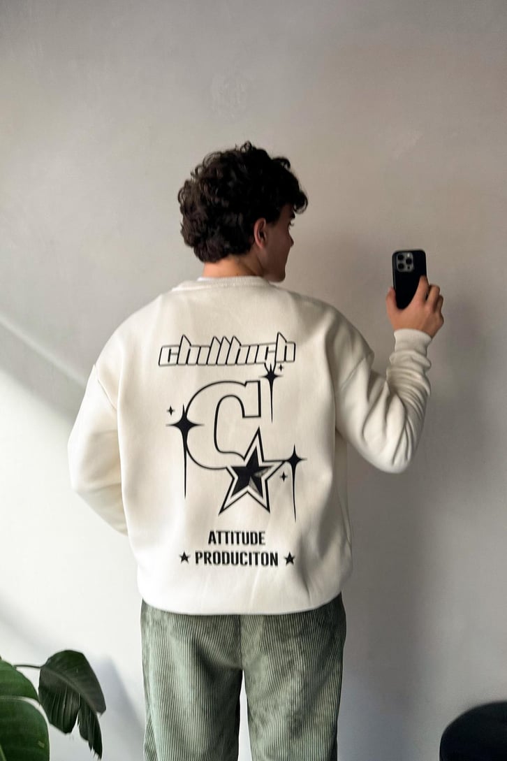 Sırt Baskılı Bisiklet Yaka Sweatshirt