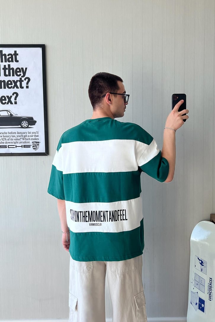 Sırt Baskılı Çizgili Oversize Tişört