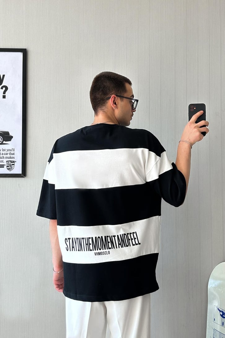 Sırt Baskılı Çizgili Oversize Tişört