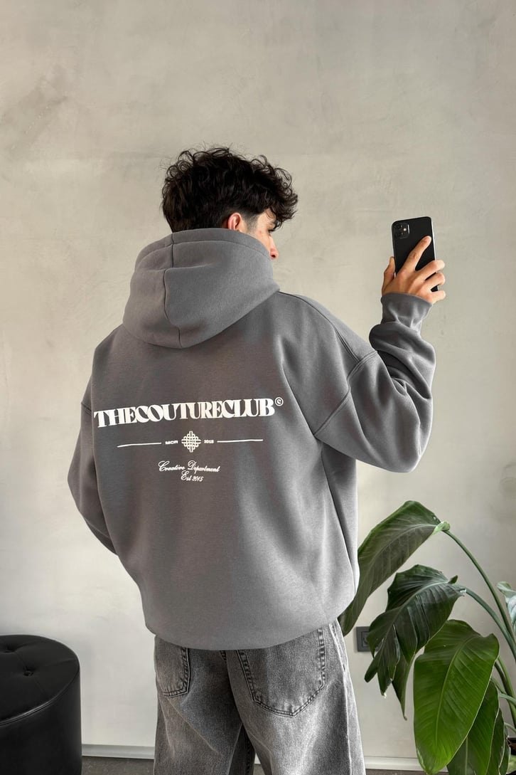 Sırt Baskılı Minimal Nakışlı Oversize Hoodie