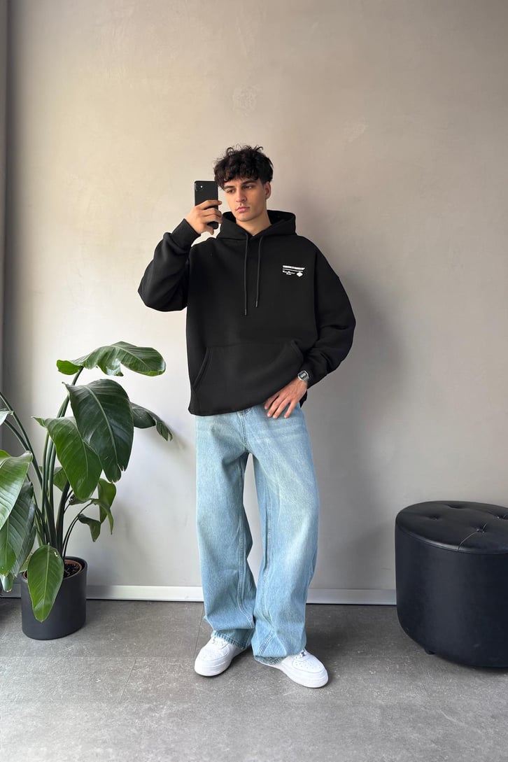Sırt Baskılı Minimal Nakışlı Oversize Hoodie
