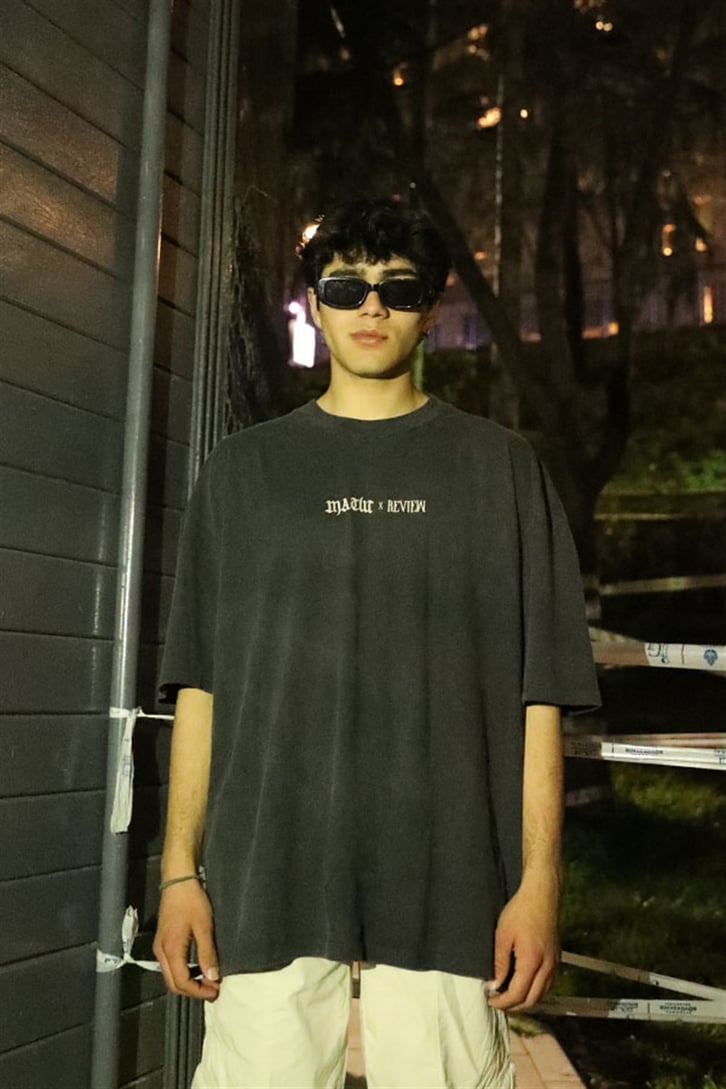 Sırt Melek Baskılı Yıkamalı Antrasit Tshirt