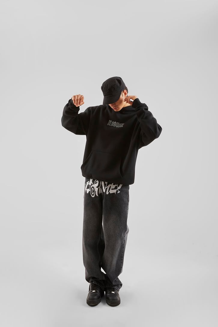 Sırt Taş İşlemeli Siyah Oversize Hoodie