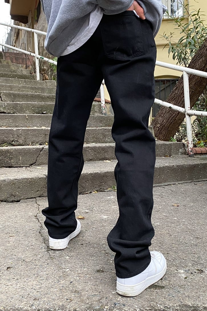 Siyah Basic Straight Fit Jean