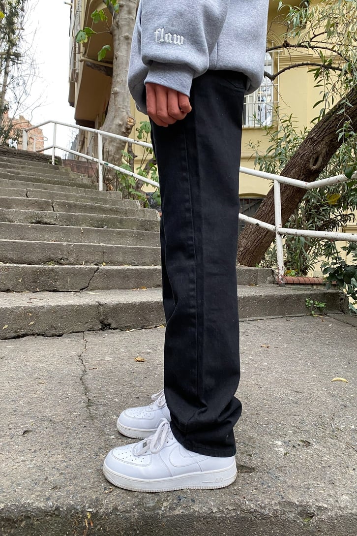 Siyah Basic Straight Fit Jean