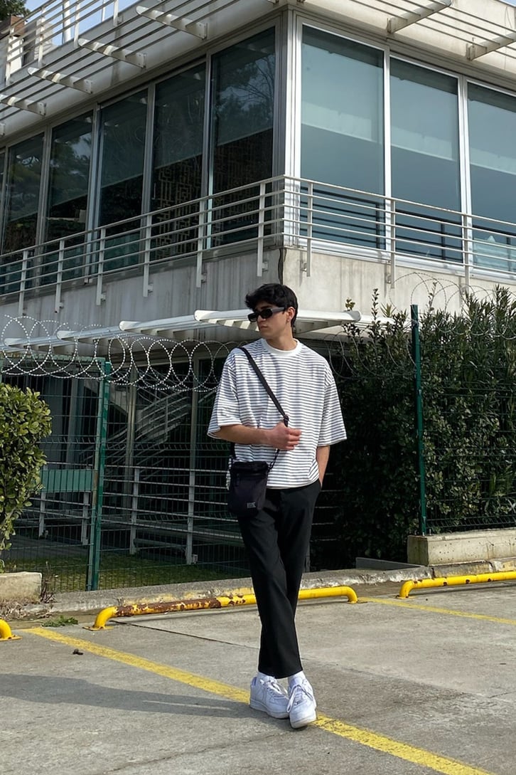 Siyah Beyaz Çizgili Oversize Tshirt