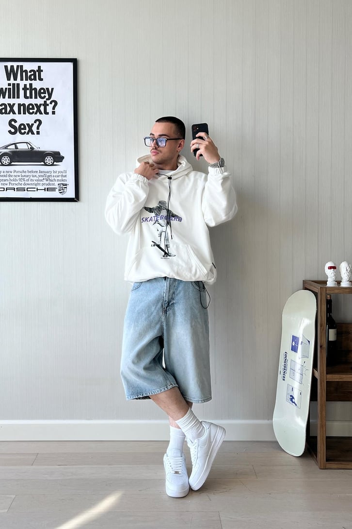 Skateboard Baskılı Beyaz Oversize Hoodie