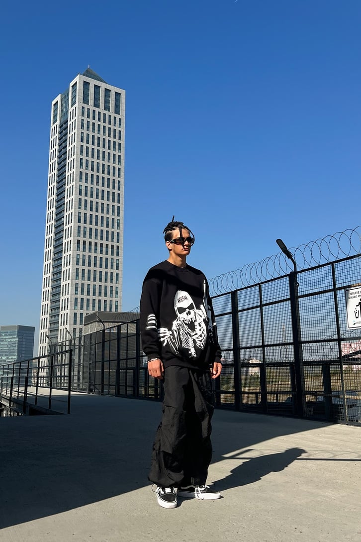 Skeletton Baskılı Siyah Oversize Sweatshirt