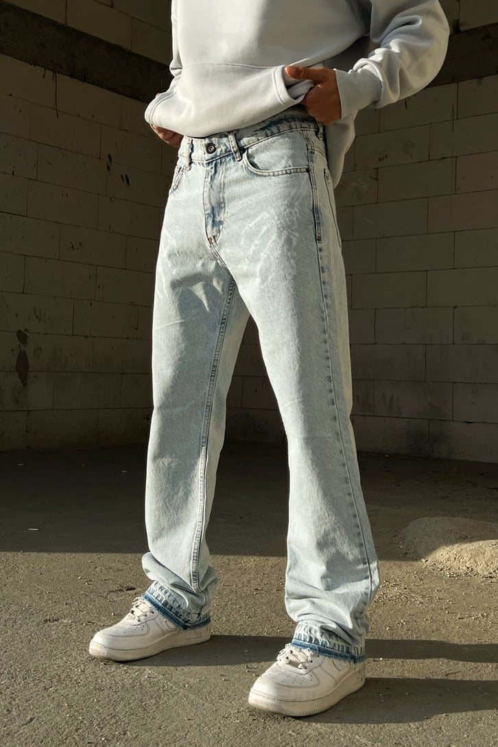 Skeletton Hand Baskılı Buz Mavi Regular Fit Jean