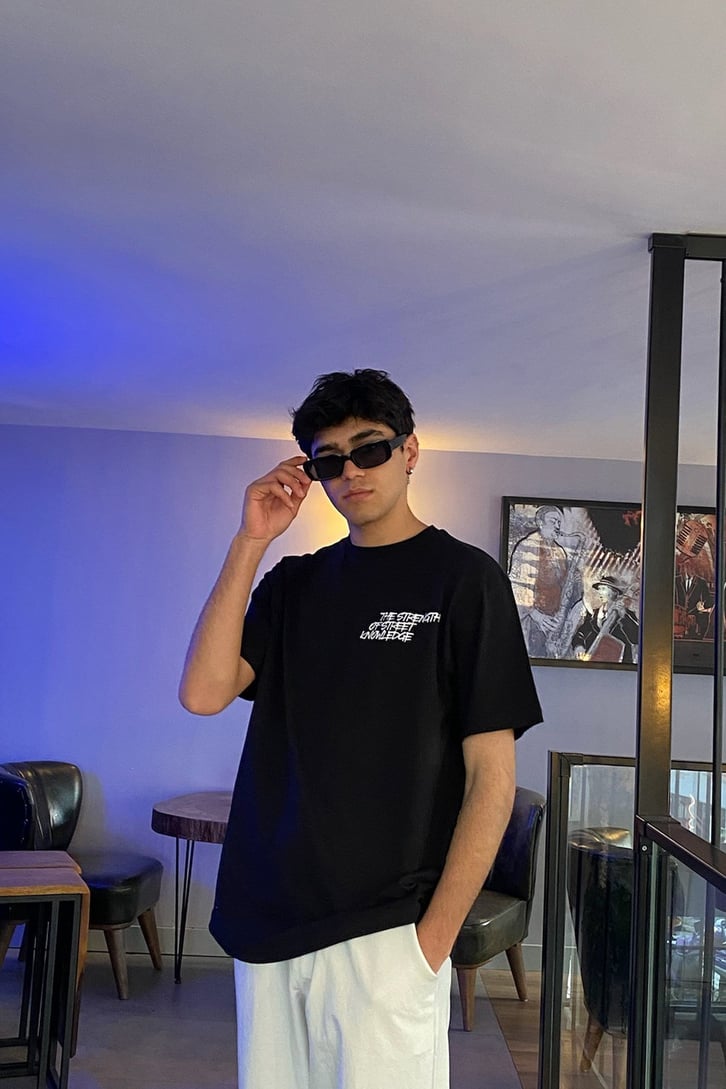 Sketchbook Oversize Siyah Tshirt