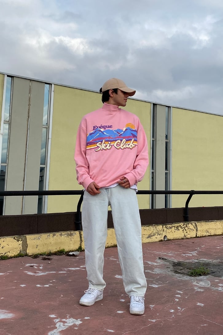 Ski Club Turtleneck Oversize Sweatshirt