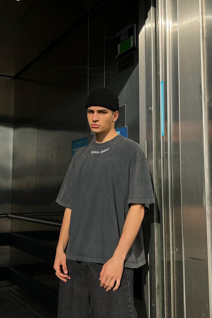 Skull Wire Sırt Baskılı Acid Wash Oversize Tshirt