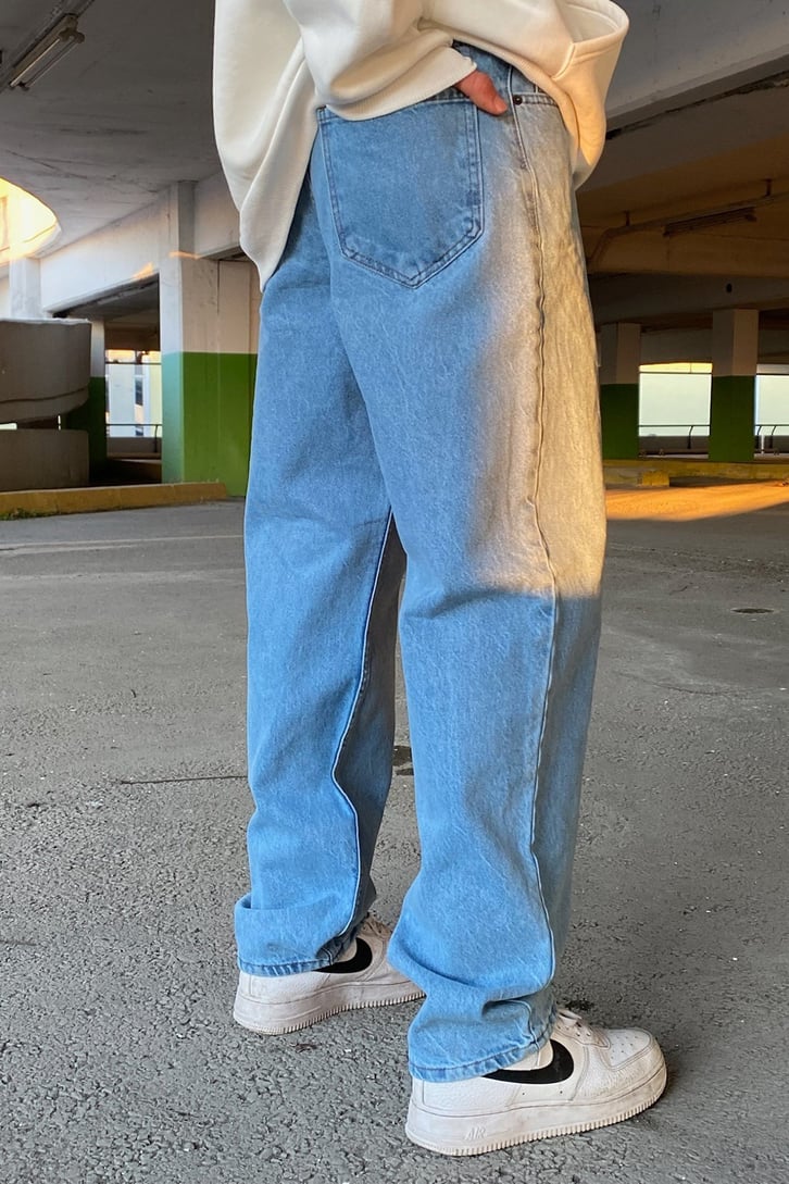 Sky Blue Basic Losse Fit Jean