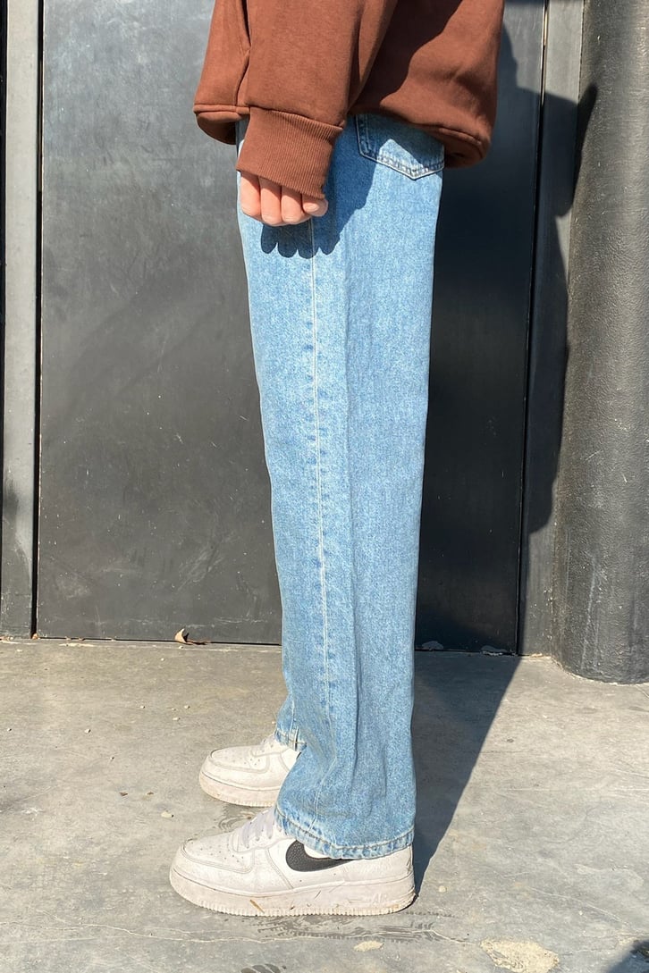 Sky Blue Losse Fit Jean