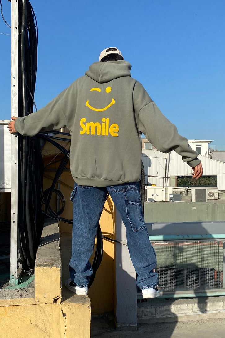 SMILE BASKILI OVESIZE HOODIE