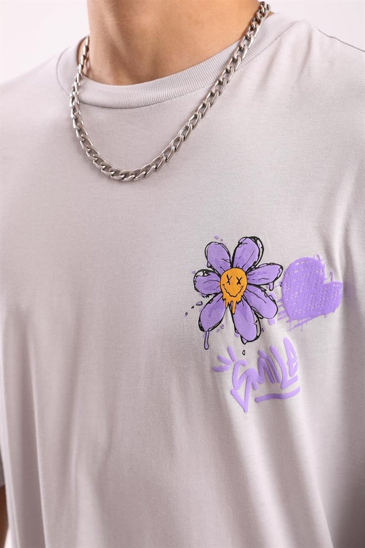 Smile Flowers Baskılı Beyaz Oversize Tişört