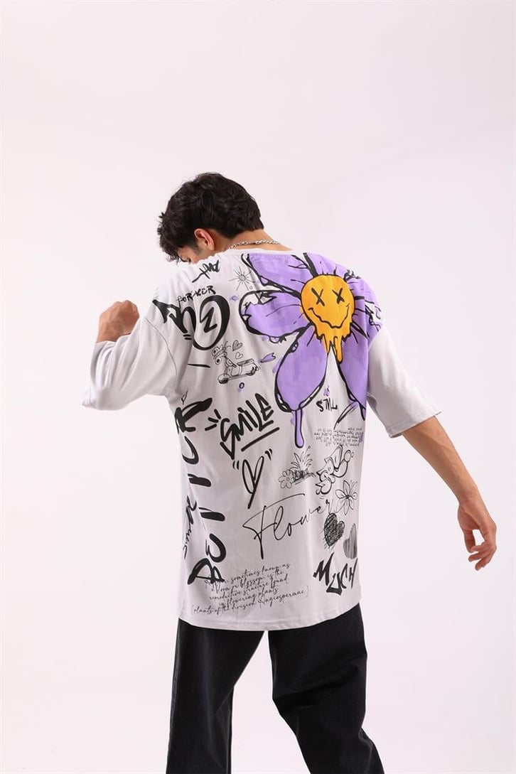 Smile Flowers Baskılı Beyaz Oversize Tişört