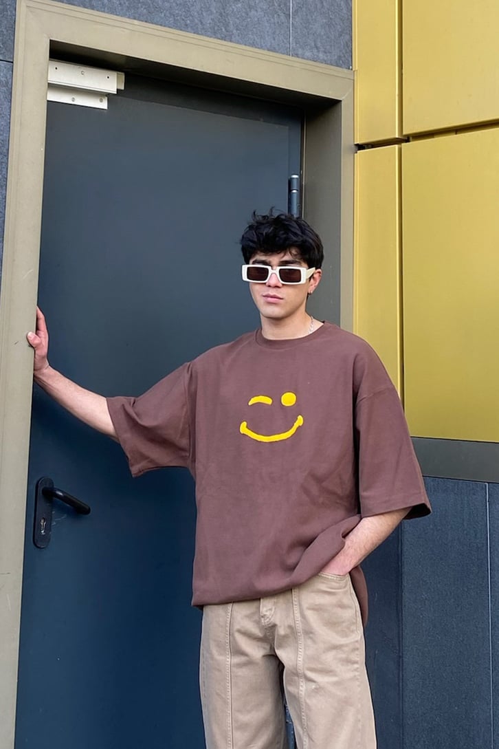 Smile Punchwork Oversize Pastel Kahve Tshirt