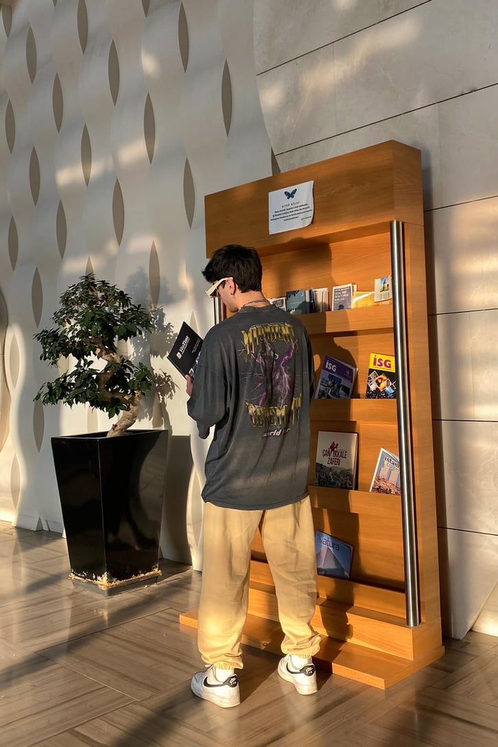 Smite Wolf Back Printed Oversize Tshirt
