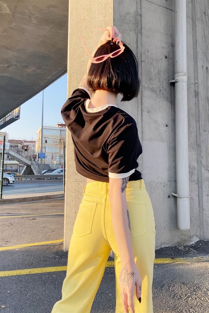 Sports Baskılı Siyah Kolej Crop Tişört