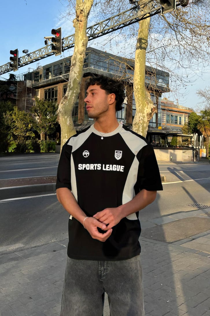 Sports League Baskılı Tişört