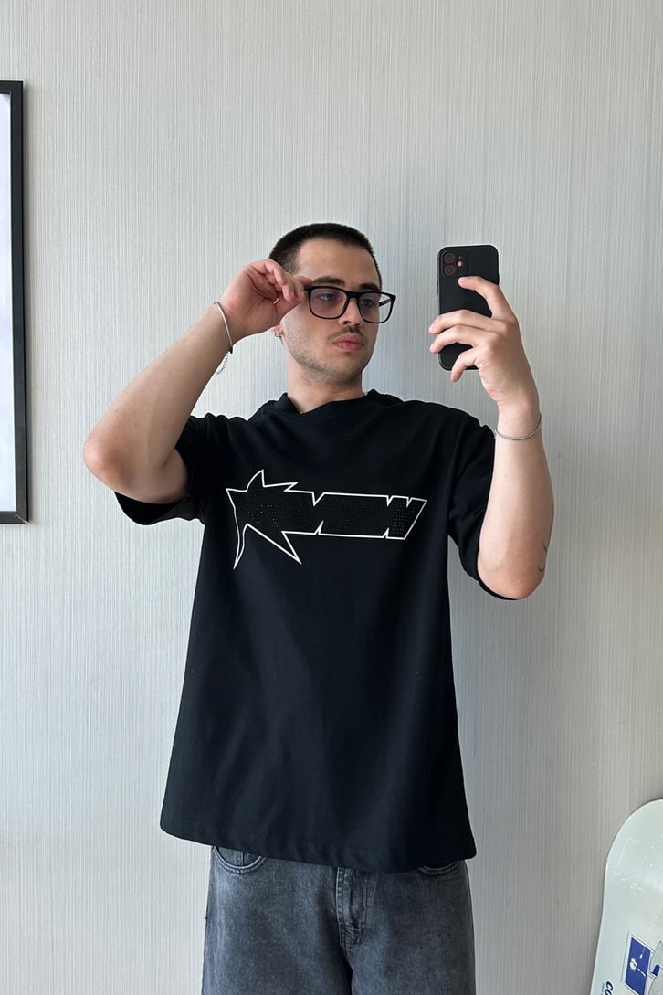 Star Outline Taş İşlemeli Siyah Oversize Tişört