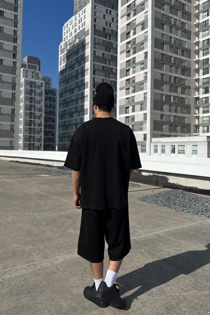 Stars Baskılı Siyah Oversize Tişört