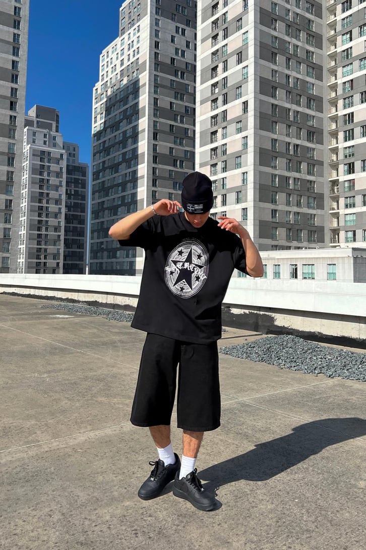 Stars Baskılı Siyah Oversize Tişört