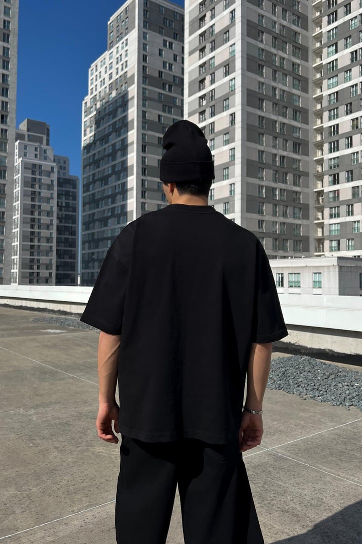 Stars Baskılı Siyah Oversize Tişört