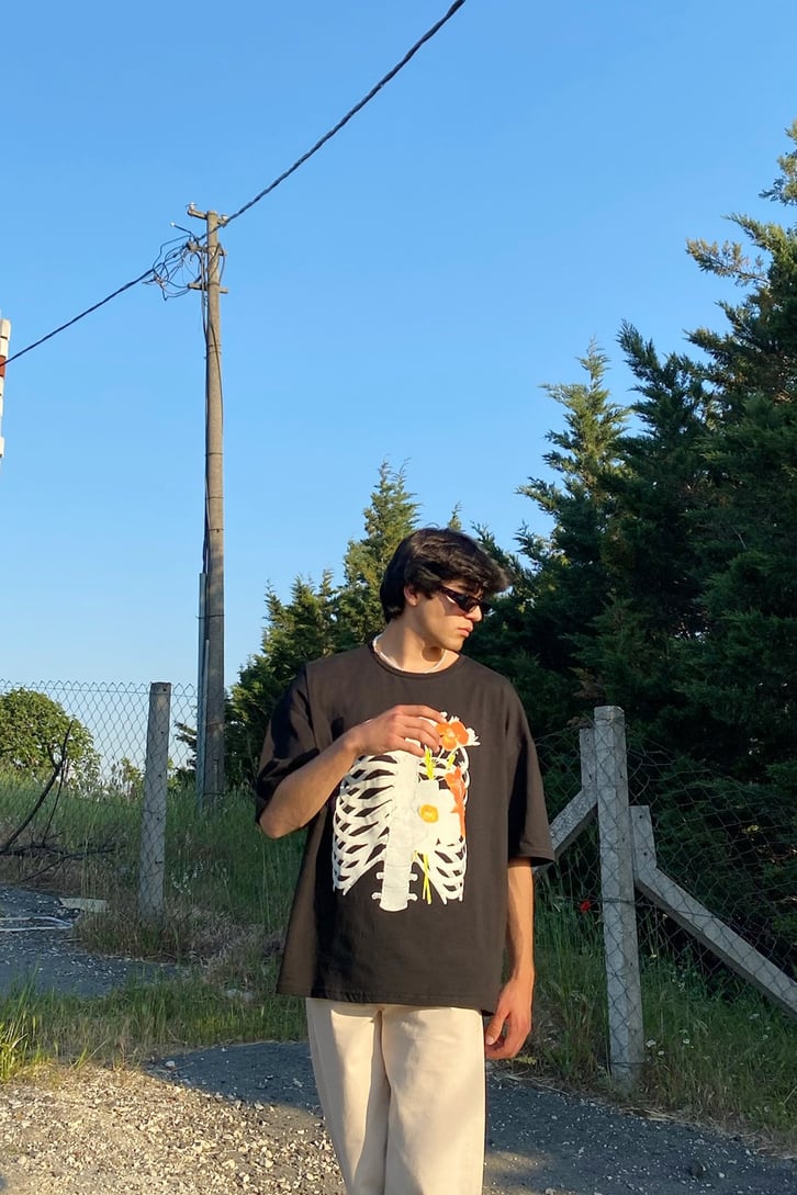Sternum Flowers Siyah Oversize Tshirt