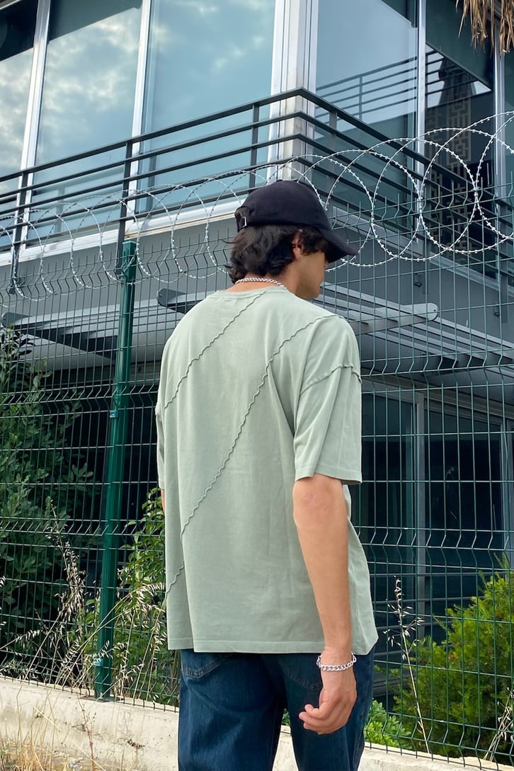 Stitch Details Çam Yeşili Oversize Tshirt