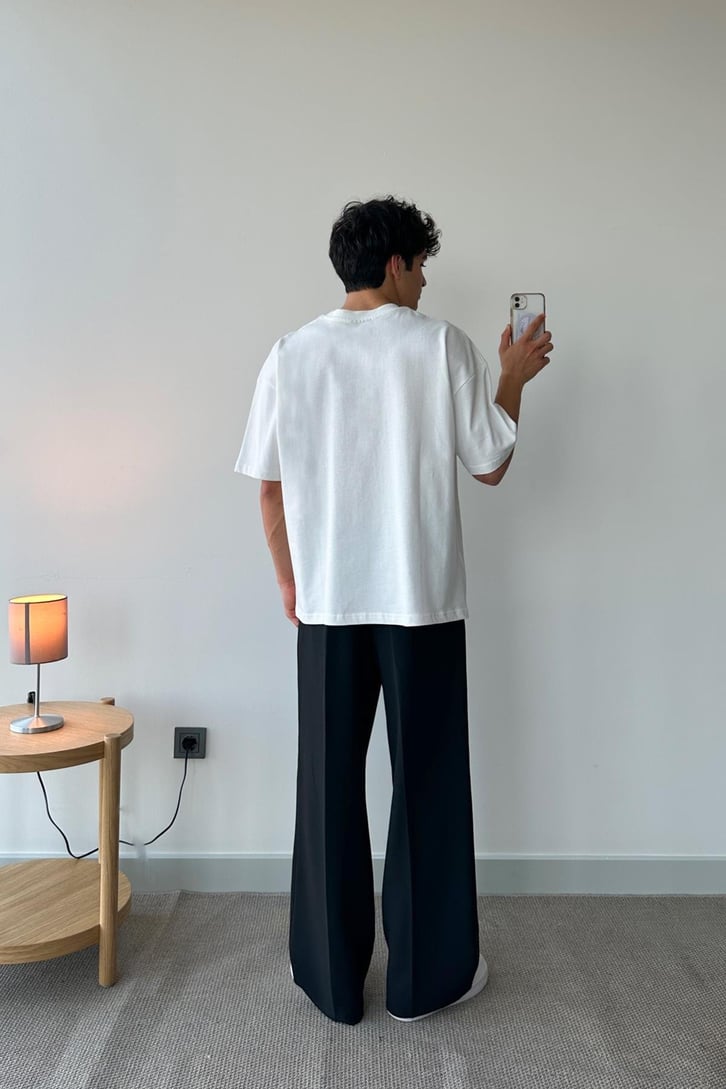 Stockholm Nakışlı Ekru Oversize Tişört