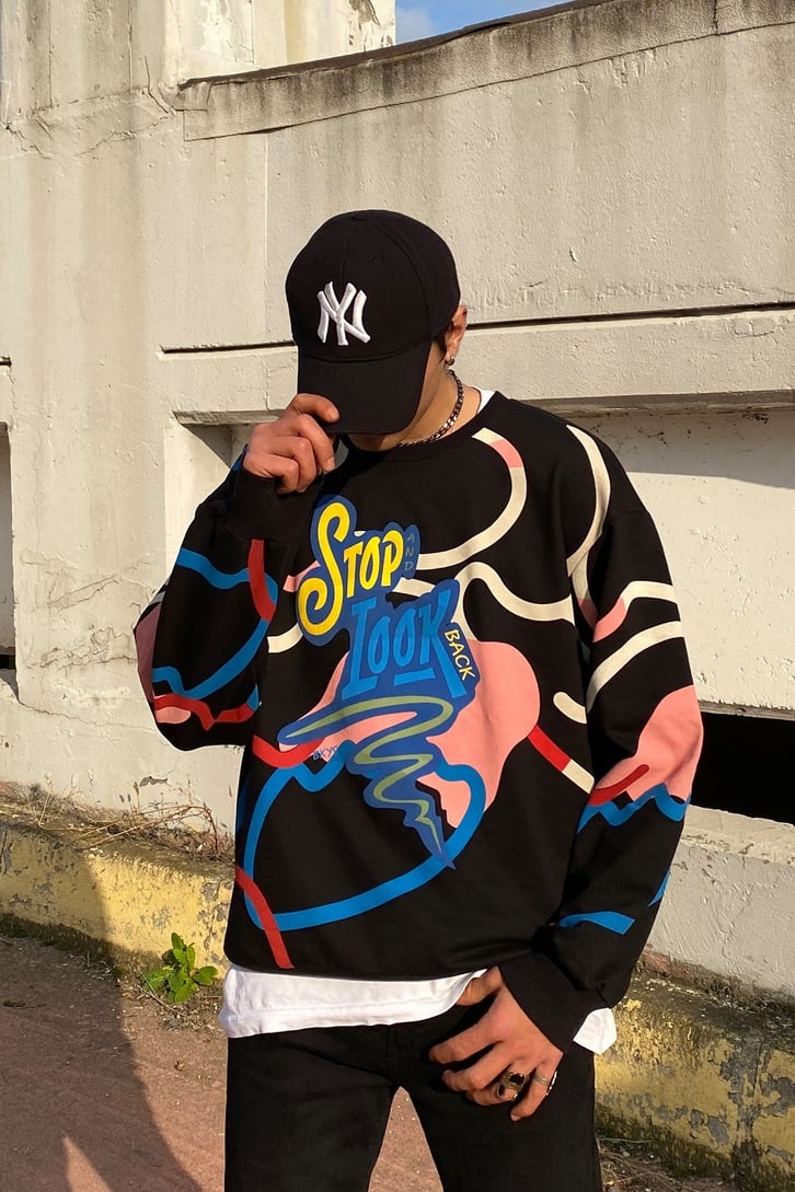 Stop Look Back Printed Oversize Sweatshirt