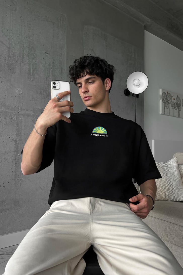 Sun Baskılı Siyah Oversize Tişört