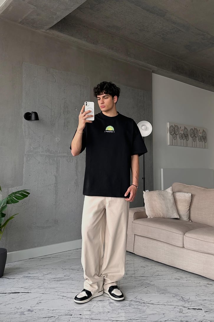 Sun Baskılı Siyah Oversize Tişört