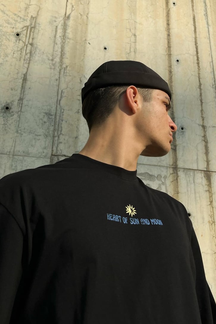 Sun & Moon Baskılı Siyah Tshirt