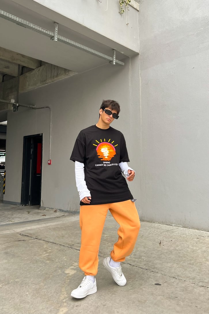 Sunset Nakışlı Siyah Oversize Tshirt