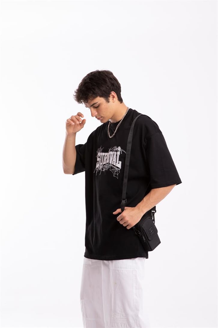 Survival Nakışlı Siyah Oversize Tshirt